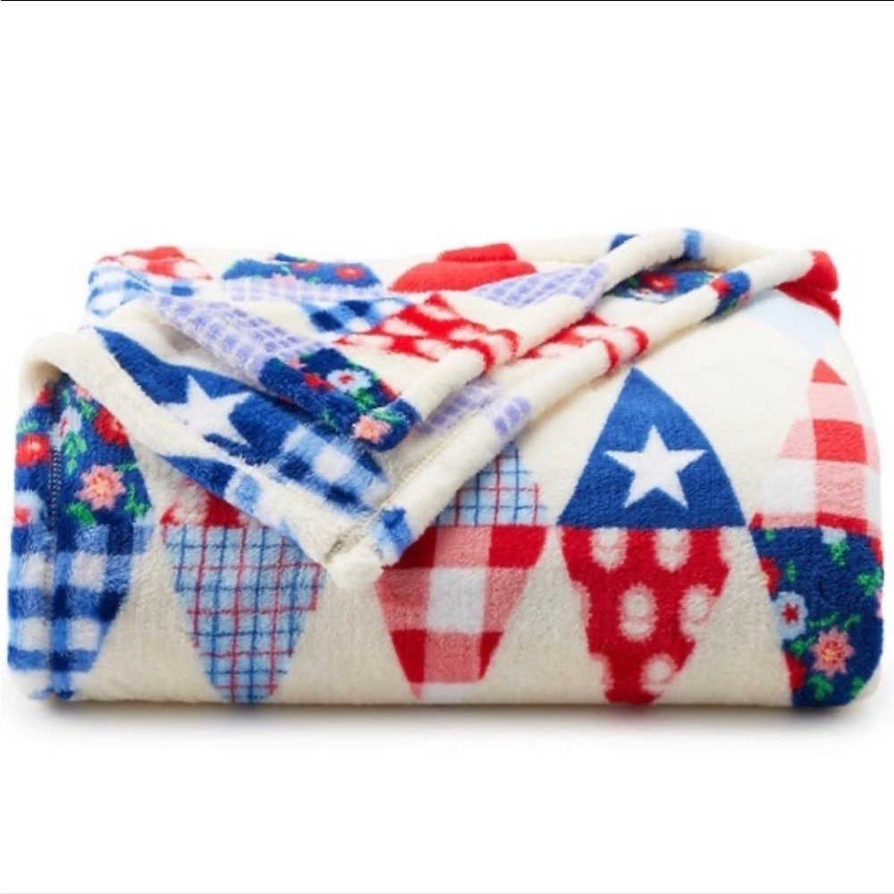 Americana Texas Diamond Patch Oversized Supersoft
Printed Plush Throw.